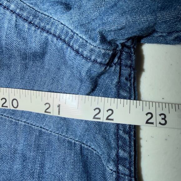 Talbots Button Back Womens Size Large Chambray Long Sleeve Popover V-Neck Top - Picture 5 of 6